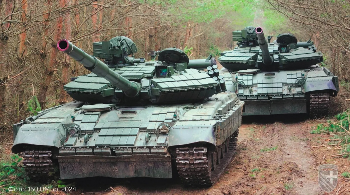 Xe tăng T-64 đóng vai trò chủ lực trong lúc Ukraine chờ viện trợ phương Tây